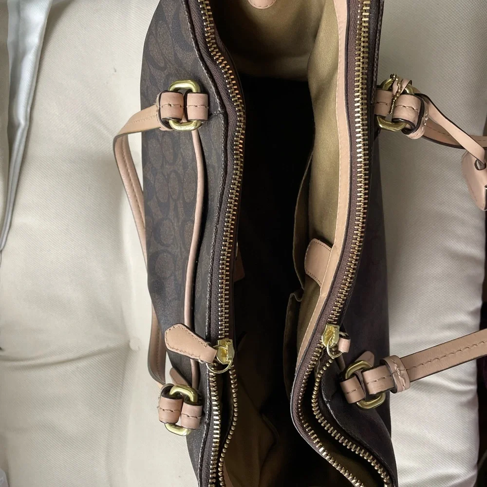 Coach Brown Signature Tote with Tan Handles and Red Tag